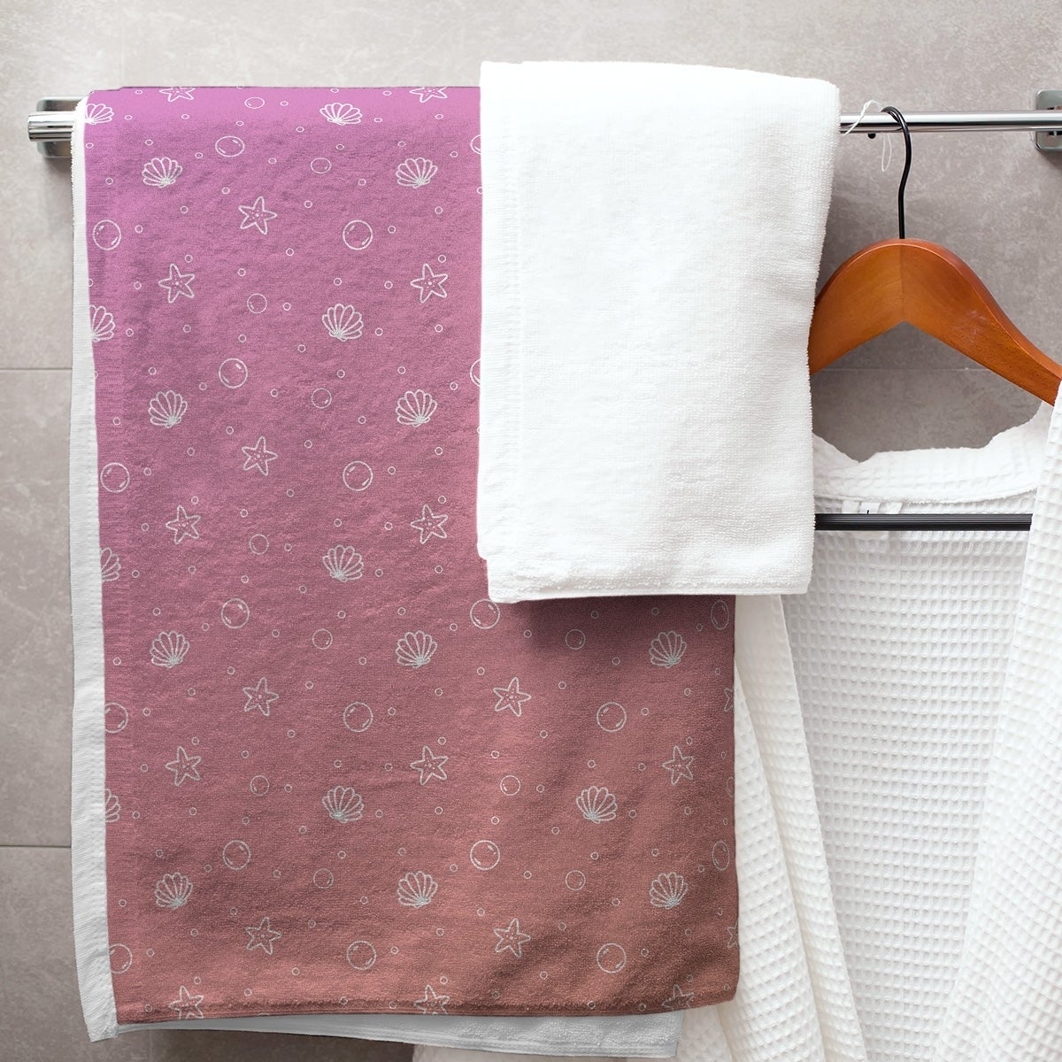 Porch & Den Caffall Seashell Pattern Bath Towel - 30 x 60
