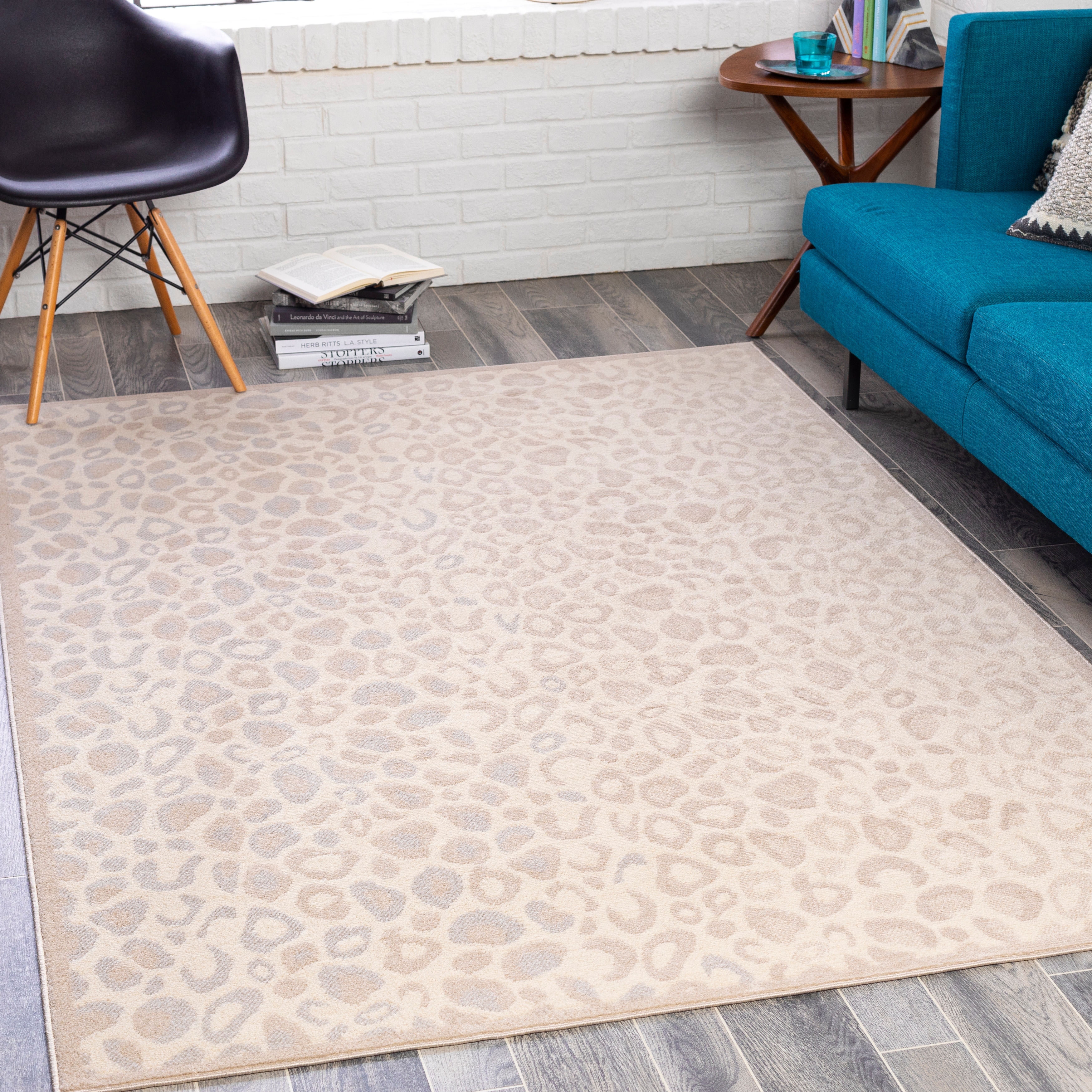 Jovante Modern Animal Print Area Rug